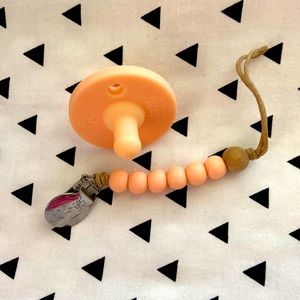 Itzy Ritzy pat and clip